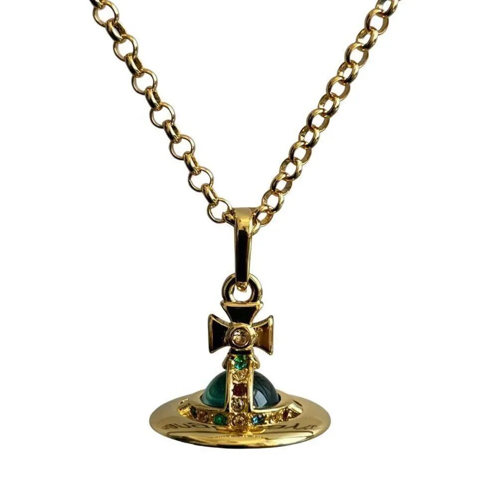 NIB Vivienne Westwood gold petite Saturn orb green crystal chain necklace